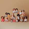 pol_pl_Lalka-dziewczynka-Europejka-38-cm-Ciemny-Blond-Miniland-My-Friends-Me-877_2.jpg