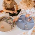 pol_pl_Jellystone-Tacka-sensoryczna-Play-Tray-Soft-Blue-2w1-pojemnik-niebieski-315_2.jpg