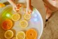 pol_pl_Jellystone-Tacka-sensoryczna-Play-Tray-Soft-Blue-2w1-pojemnik-niebieski-315_15.jpg