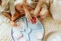 pol_pl_Jellystone-Tacka-sensoryczna-Play-Tray-Soft-Blue-2w1-pojemnik-niebieski-315_16.jpg