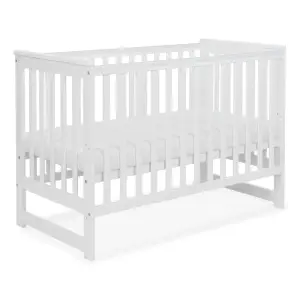 Yoonco Łóżeczko drewniane z barierką IWI białe
