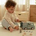 pol_pl_Little-Dutch-Samochod-policyjny-z-figurkami-FSC-5418_12.jpg