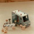 pol_pl_Little-Dutch-Samochod-policyjny-z-figurkami-FSC-5418_16.jpg