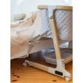 carrello-prima-crl-16503-dostawne-eczko-z-elektronicznym-systemem-ko-ysania-4-k-ka-materacyk-5-pr-dko-ci-ko-ysania-timer-honey-beige-26-1000x1000.jpg