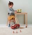 Kid's Concept - Karetka pogotowia AIDEN  drewniane autko 7340028731450 (5).jpg