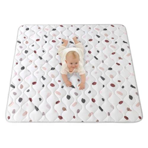 pol_pl_Pikowana-mata-do-zabawy-Dywan-dzieciecy-kwadratowy-Quilted-Play-Mat-127-x-127-cm-Confetti-Hakuna-Matte-67911_1.jpg