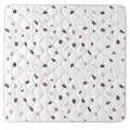 pol_pl_Pikowana-mata-do-zabawy-Dywan-dzieciecy-kwadratowy-Quilted-Play-Mat-127-x-127-cm-Confetti-Hakuna-Matte-67911_4.jpg