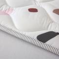 pol_pl_Pikowana-mata-do-zabawy-Dywan-dzieciecy-kwadratowy-Quilted-Play-Mat-127-x-127-cm-Confetti-Hakuna-Matte-67911_8.jpg