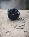 pol_pm_Kiddoboo-GOAT-Earbuds-Buzzkill-sluchawki-bezprzewodowe-mikrofon-lekkie-etui-wisiorek-9-714_5.png
