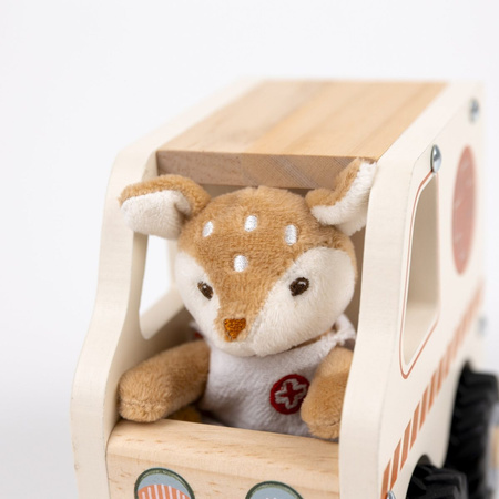 pol_pm_Karetka-z-figurka-przyjaciela-Egmont-Toys-R-7075_1.jpg