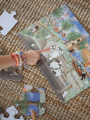 KAWA PUZZLE XL PREZENTOWE 48 ELEMENTÓW WESOŁE MIASTECZKO 5905910089112 (6).png