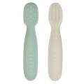 913578 Beaba Zestaw 2 silikonowych pierwszych łyżeczek-gryzaków Sage green velvet grey 1.jpg